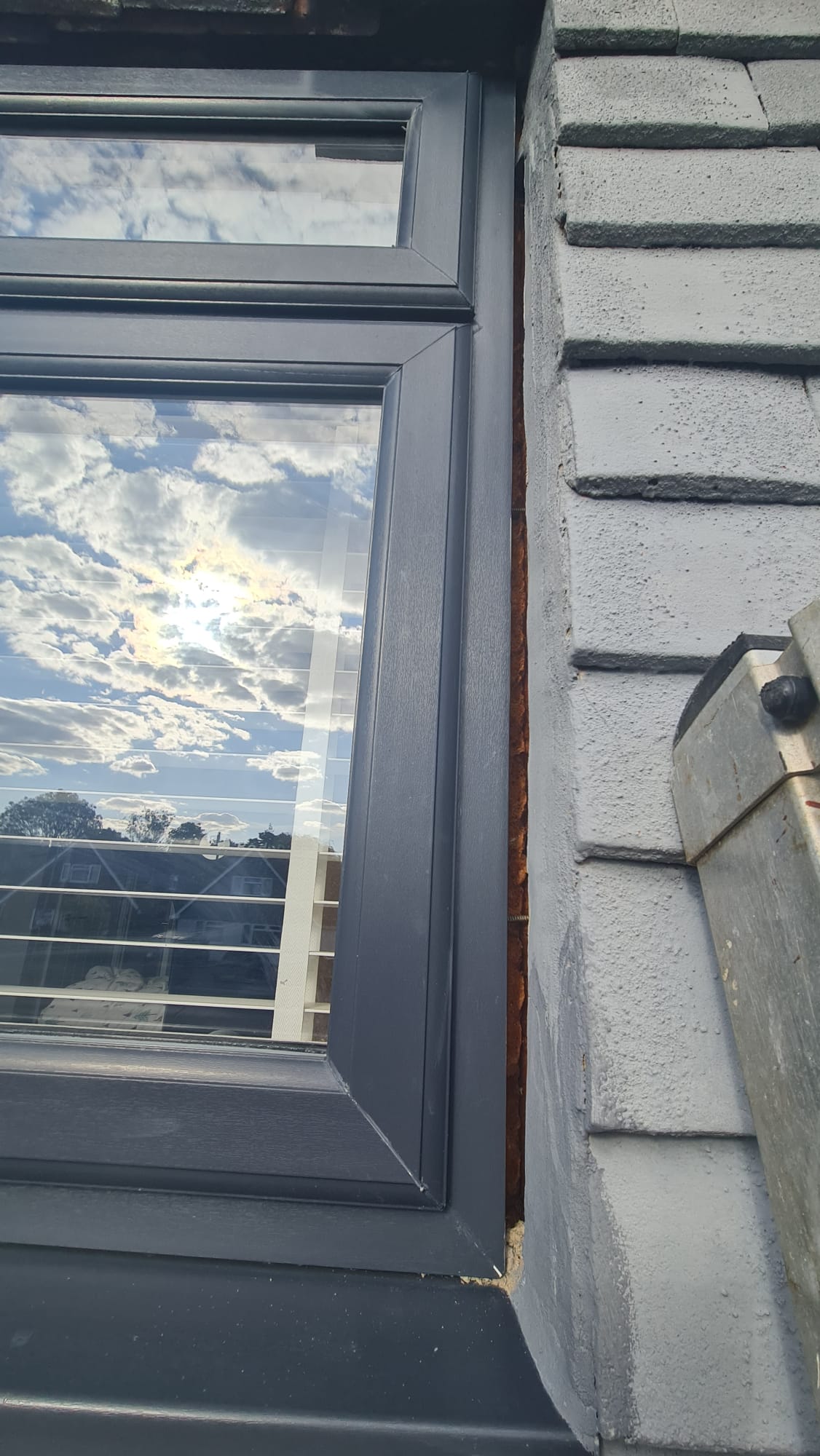 Window_Gap_2.jpeg