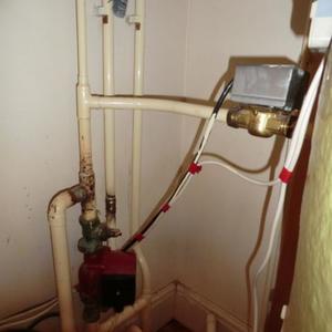 Pump pipework