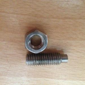 Threaded bolt