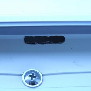 Threshold drain holes