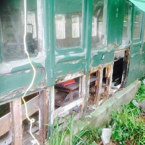 Carriage - rotten wood removal