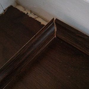 Floor trim