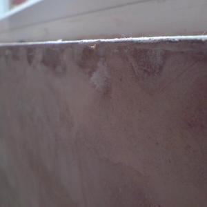 Efflorescence along beads