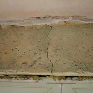 cracked lintel