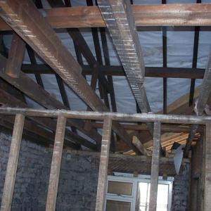 Ceiling joists