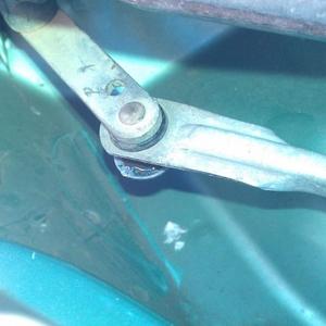 Fiat Punto wiper linkage