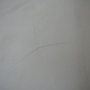 Plaster crack