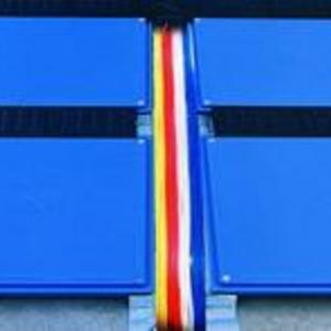 OAM line slot laying out lines synthetically