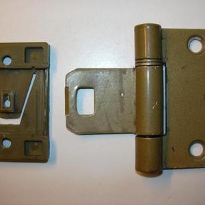 Unusual hinge c