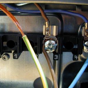 Oven connection box, with brown connected.