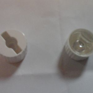 1512915928889-1210355965