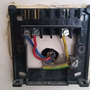 1517147953828-1634872797