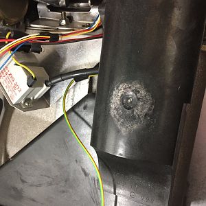 0DC61CCB-A635-451C-9223-40C60FE99215