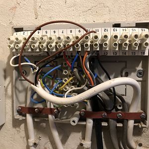 F2D69B53-3E7D-4620-A0B1-1F044573AEBF