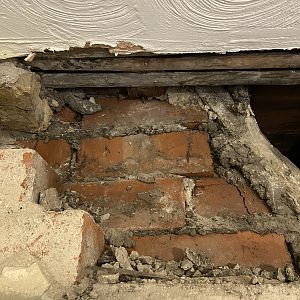 CE3C0471-1B07-48C4-BBE6-74311068956B