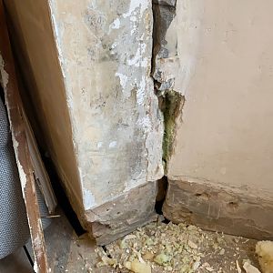 E02291C1-CA61-4BD6-B7C8-3F239AE08E7C