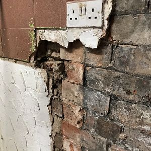 8410A643-A759-483B-B5EC-6240706C0248