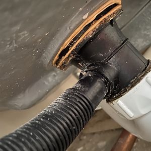 C33F9546-918C-43FC-B623-06C013570651