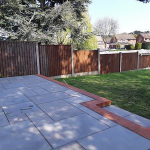 1586603323164878355874