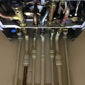 ECAAF1B5-0D27-4B1C-BC2D-ECE373A7A1E0