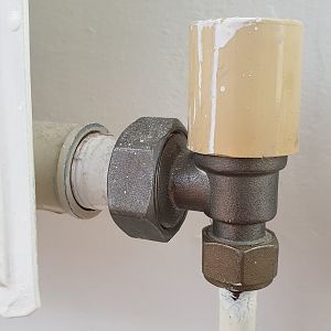 Lockshield on 10mm pipe