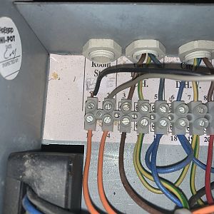 05D9FEDF-FF49-461B-8601-9E1D8762EFD0