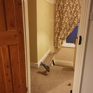 Landing towards stairs from master bedroom