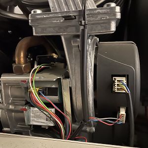 D43E1393-C500-4D8A-B6E6-ACB57DE556A4