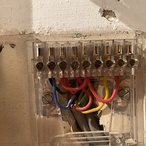 2B8C5BBC-DDB1-4FDD-BC1B-0D75BDDF9566