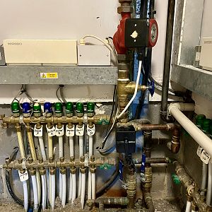 CBCC8E3F-9C7D-4ABA-A23D-ADF397C8E9CE