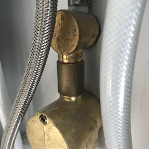 5AECF915-2DEA-4357-8542-EDF1A283EC5D