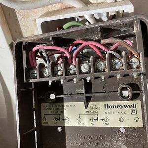 5977727D-3A7A-4F15-A60B-AFFDF6025DFD