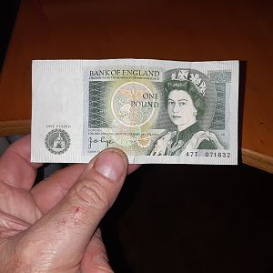 16488374704261653570757