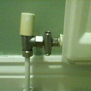 drain valve.jpg