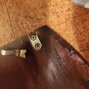 Broken part on toilet seat