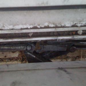 runner showing broken part