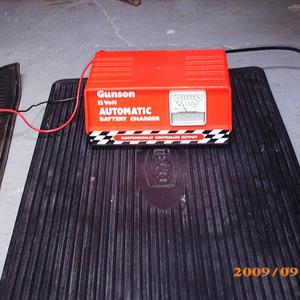 Gunson Automatic Charger