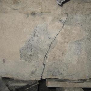 Lintel crack close up