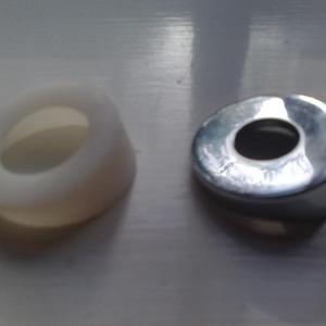 Toilet handle fittings