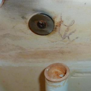 Cistern screw corroded