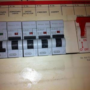 My memera 2000 fuse box