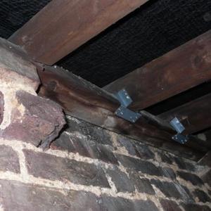 Photo of timber ridge plate