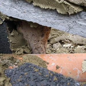 Lintel over brick - from the other side