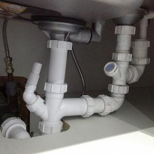 kitchen sink plumbing