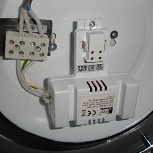 2D 28 watt electronic ballast