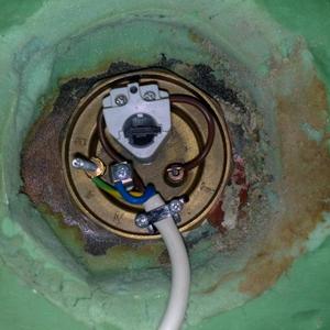 Immersion heater (cap removed)