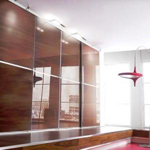 Reflex & Walnut High Gloss