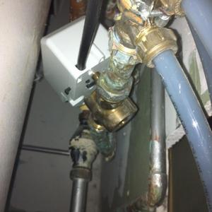 Motorised valve on right of cylinder