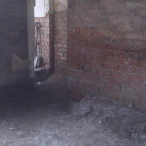 Rear room, view to kitchen