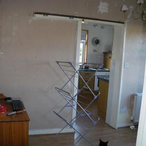 door throu to old kitchen